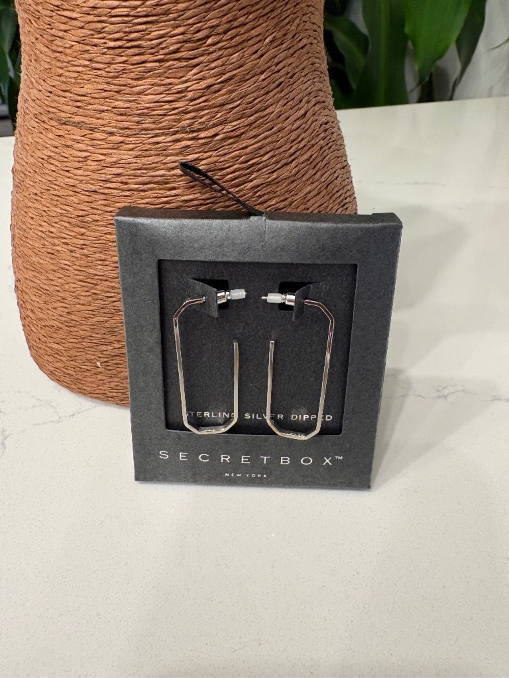 SECRET BOX NEW YORK OVAL SHAPE STERLING SILVER DIPPED 1 1/2 INCH  EARRING (V)